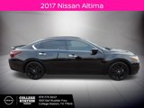 Used 2017 Nissan Altima 2.5 SR w/ Midnight Edition Package image 2