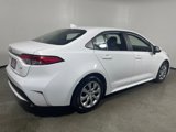 Used 2022 Toyota Corolla LE image 3