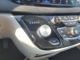 Used 2023 Chrysler Pacifica Touring-L image 5