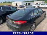 Used 2017 Ford Fusion SE w/ Fusion SE Technology Package image 3
