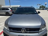 Used 2020 Volkswagen Tiguan SE R-Line image 3