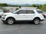 Used 2017 Ford Explorer XLT image 4