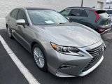 Used 2017 Lexus ES 350 w/ Ultra Luxury Package image 3