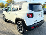 Used 2016 Jeep Renegade Trailhawk image 6