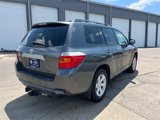 Used 2010 Toyota Highlander SE image 3