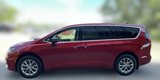 New 2025 Chrysler Pacifica Select image 3