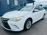 Used 2015 Toyota Camry LE image 2