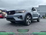 Used 2023 Volvo XC40 B4 Ultimate image 4