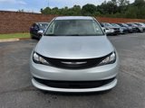Used 2023 Chrysler Voyager LX image 3