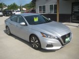 Used 2021 Nissan Altima 2.5 SV image 2