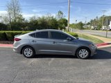 Used 2017 Hyundai Elantra SE image 2