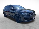 Used 2020 Volkswagen Tiguan SE R-Line image 3