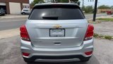 Used 2018 Chevrolet Trax LT w/ LT Convenience Package image 3