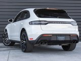 Certified 2025 Porsche Macan image 3