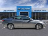 Used 2024 Nissan Altima 2.5 SV image 2