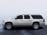 Used 2008 Chevrolet Suburban LT image 2
