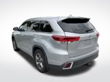 Used 2017 Toyota Highlander Limited Platinum image 4