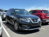 Used 2018 Nissan Rogue SV w/ Premium Package image 2
