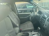 Used 2016 Nissan Frontier SV image 3