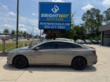 Used 2017 Chevrolet Malibu LT image 2