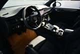 Used 2025 Porsche Macan image 4