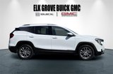 Used 2023 GMC Terrain SLT image 3