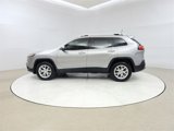 Used 2017 Jeep Cherokee Latitude w/ Comfort/Convenience Group image 4