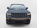 Used 2019 Jeep Grand Cherokee Altitude image 2