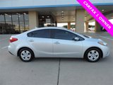 Used 2016 Kia Forte LX image 2