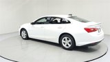 Used 2022 Chevrolet Malibu LS image 3