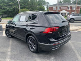 Used 2022 Volkswagen Tiguan SE image 3
