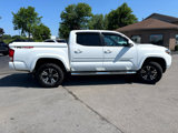 Used 2016 Toyota Tacoma TRD Sport image 4