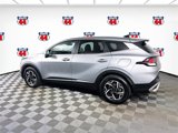 Used 2023 Kia Sportage LX image 6