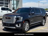 Used 2021 GMC Yukon XL Denali w/ Denali Premium Package image 4