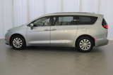 Used 2019 Chrysler Pacifica Touring-L image 4