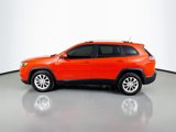 Used 2021 Jeep Cherokee Latitude w/ Mopar Interior Package image 4