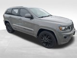 Used 2019 Jeep Grand Cherokee Altitude image 2