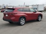 Certified 2024 Toyota Highlander LE image 2