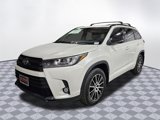 Used 2017 Toyota Highlander SE image 3