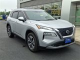 Used 2022 Nissan Rogue SV image 2