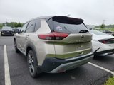 Used 2021 Nissan Rogue SL image 2