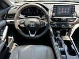 Used 2018 Honda Accord EX image 2