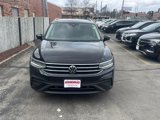 Used 2022 Volkswagen Tiguan SE image 2