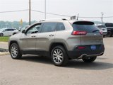 Used 2018 Jeep Cherokee Limited image 5