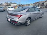 New 2025 Hyundai Elantra SE image 4
