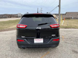 Used 2017 Jeep Cherokee Latitude w/ Safety/Convenience Group image 4