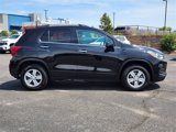 Used 2020 Chevrolet Trax LT w/ LT Convenience Package image 2