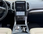 Used 2022 Ford Edge SE w/ Black Appearance Package image 5