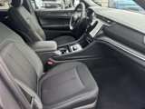New 2025 Jeep Grand Cherokee Laredo image 6
