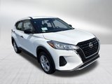 New 2025 Nissan Kicks Play S image 3